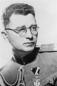 Daniel Subic's Instagram, Twitter & Facebook