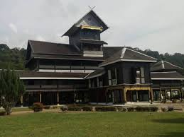 Makam mahsuri merupakan tempat bersejarah yang wajib dikungjungi apabila sampai di langkawi bagi menghayati kisah legenda mahsuri. Lima Muzium Di Negeri Sembilan Dibuka Kepada Orang Ramai