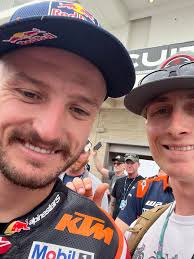 Solid Sunday. Got stuck in early, felt good sitting up the front. Had a  crack at keeping Fabio's pace but realised pretty quick that wasn't gonna  fly for full distance 😅 Settled