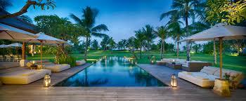 As the estate's name suggests, the villas are positioned on the cliff pinnacle overlooking the golden sands of pandawa beach. Best Deals Wa 0812 3963 0889 Private Villa Rentals In Bali Sewa Villa Mewah Di Bali
