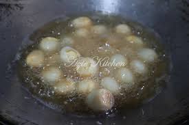 Sekarang kita masuk bab resepi dan masakan pula. Sambal Tumis Telur Puyuh Yang Sedap Azie Kitchen