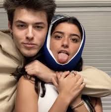 Pin By Addison Charli Dixie On Addi Charli Dixie 33 In 2020 Celebrity Couples Dixie Cute Relationship Pictures