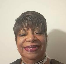 Let's welcome back Phumudzo Tshiovhe to the Diva Queen's family. Let's add  her 20/20