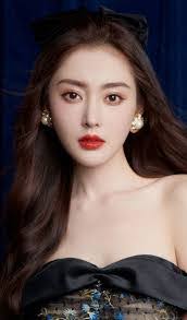 Crystal Zhang's Instagram, Twitter & Facebook