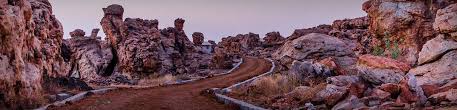 Favourite among trekkers, this is also considered as one of the most visited tourist places around hyderabad, particularly for a day trip. Oravakallu Rock Garden Kurnool India Best Time To Visit Oravakallu Rock Garden