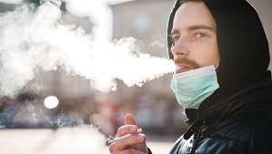 Depuis le début de la pandémie de coronavirus et de la crise économique qui en découle, provoquée par le confinement et par le gouvernement, ce une nouvelle taxe sur le tabac est en effet prévue afin de faire rentrer un peu d'argent dans les caisses de l'etat. La Fumee De Cigarette Peut Elle Propager La Covid 19 Ladepeche Fr