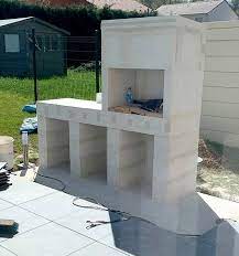 faire un barbecue en beton cellulaire avec four a bois you barbecue org barbecue en beton barbecue exterieur en pierre espace barbecue exterieur