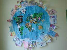 Poprvé byl den země slaven v roce 1970, v současnosti probíhá každoročně ve více, než 193 zemích světa a je koordinován organizací earth day network. Den Zeme School Art Projects Earth Day Crafts For Kids