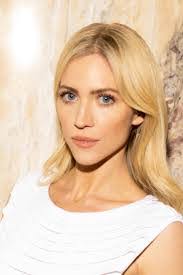 Leah Estes's Instagram, Twitter & Facebook