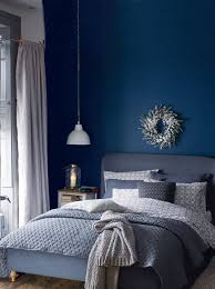 As the color scheme for a bedroom, blue and white has the same effect. Warm And Cozy Bedrooms To Snuggle Up In Town Country Living