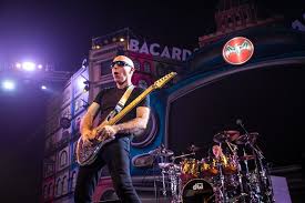 Festival Review How A Dark Cloud Hung Over Bacardi Nh7 Weekender Pune 2018 Hiatus kaiyote is set to release a new ep this friday (april 15) fittingly titled recalibrations vol.