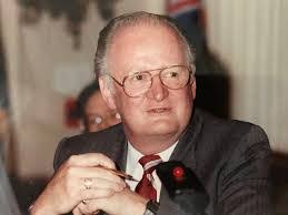 Kenneth Dye's Instagram, Twitter & Facebook