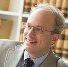 Hernán Garcés, Rodrigo Tena, autor en HayDerecho