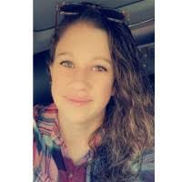 Courtney Pulliam's Instagram, Twitter & Facebook