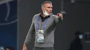 وجه الفرنسي باتريس كارتيرون المدير الفني للفريق الأول لكرة القدم بنادي الزمالك، رسالة للاعبين على هامش المعسكر الحالي المقام بمدينة العين السخنة، استعدادا لمباراة. Ù…ØµØ± Ø§Ù†Ù‚Ø³Ø§Ù… ÙÙŠ Ø§Ù„Ø²Ù…Ø§Ù„Ùƒ Ø¨Ø´Ø£Ù† ØªØ¹ÙŠÙŠÙ† ÙƒØ§Ø±ØªÙŠØ±ÙˆÙ† Ù…Ø¯Ø±Ø¨Ø§ Ø¬Ø¯ÙŠØ¯Ø§ Ø£Ø®Ø¨Ø§Ø± Ø³ÙƒØ§ÙŠ Ù†ÙŠÙˆØ² Ø¹Ø±Ø¨ÙŠØ©