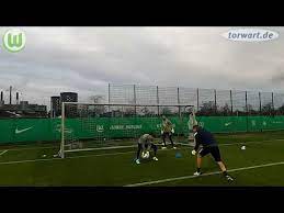 Thibaut courtois ist früher als ich und simon mignolet ins training eingestiegen. Torwarttv Youtube