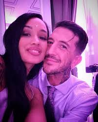 Gielle Carlile's Instagram, Twitter & Facebook