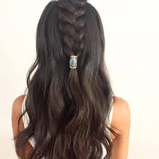 Light and airy cute first date hairstyles will work well for you. 20 Date Night Hair Ideas To Capture All The Attention
