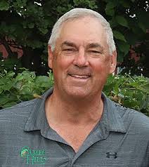 Jones named Leadership Award recipient