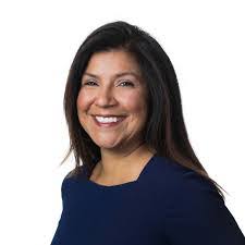 Kerri Gardiner's Instagram, Twitter & Facebook