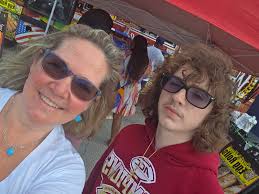 Eggroll food truck menu items review