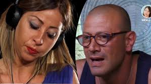 Lui ossessionato dalla palestra, avrà il primo nella terza puntata di temptation island 2021 non solo arrivano pesanti dichiarazioni di lei. Temptation Island Alessandro Chiede Il Falo Di Confronto Sofia Accettera