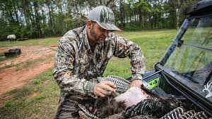 There's more than one way to butcher a wild turkey. Cleaning A Turkey The Easy Way With Michael Waddell Bone Collector