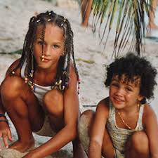 We would like to show you a description here but the site won't allow us. Swiss Volley We Are Family Anouk Und Zoe Verge Depre