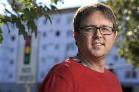 Claim: Lynnwood red-light camera enforcement violates law