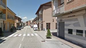 Grinzane cavour borders the municipalities of alba and diano d'alba. Z 3jebv14ea0m