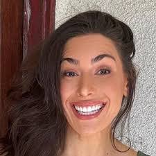 Nikki Howard's Instagram, Twitter & Facebook