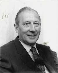 3.3m sales a day, Dacre and MacKenzie