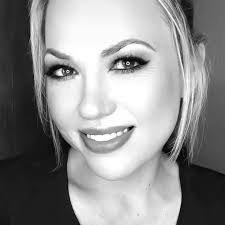 Evelyn Pabon's Instagram, Twitter & Facebook