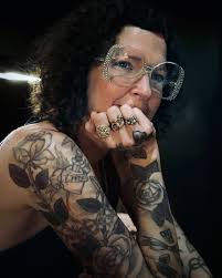 Introducing the jurors for our next exhibition "Mineral Minded." 🎤 . Lola  Brooks is an artist, metalsmith, clotheshorse, and sometimes writer, living  and working in Georgia. Lola's work appropriates clichés of love