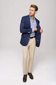 Ideal Fur Den Casual Friday Blaues Sakko Und Beige Chino Nach Mass Ropa Casual De Hombre Ropa De Hombre Casual Elegante Vestimenta Hombre