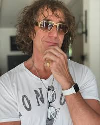 Howard Stern's friend, stylist Ralph Cirella, dead at 58
