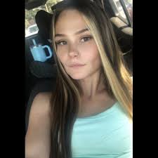 Who is a great hair stylist who specializes in blonde hair color in Ogden?