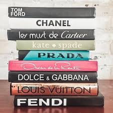 построение бренда в сфере моды от Armani до Zara читать Knigi O Mode Chast 2 Book Cover Books Novelty Sign