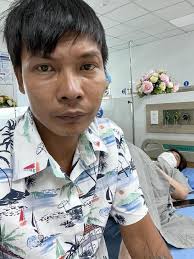 Lộc Fuho thông báo tin buồn, hình ảnh người vợ phía sau khiến nhiều người  xót xa