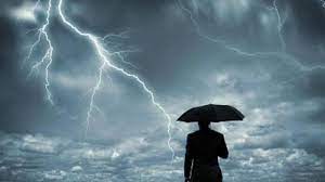 Doa Hujan Minta Perlindungan Dari Angin Dan Sambaran Petir Surya