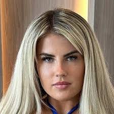 Molly Doherty's Instagram, Twitter & Facebook