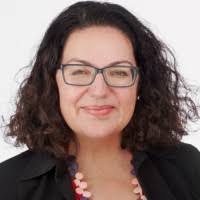 Janice Reis's Instagram, Twitter & Facebook