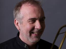 Schola-Emeritus Charles Toet erhält den Christopher-Monk-Preis beim Early  Brass Festivals 2022