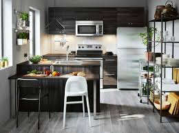 Idées amenagement micro cuisine a etageres : Amenagement Petite Cuisine Idees Pour Gagner De La Place