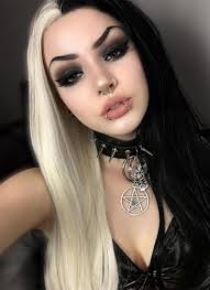 Half Black And Blonde Wig Straight Light Blonde Black Split Color Lace Front Synthetic Wig Lw153 Wig Is Fashion In 2020 Gothic Hairstyles Goth Makeup Light Blonde