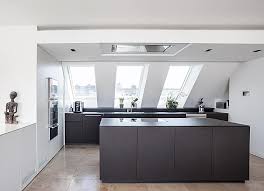 Pin Von Barsaa Baagii Auf Design Kuche Dachschrage Wohnungseinrichtung Wohnung Kuche