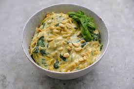 Rezept One Pot Pasta Spinat Gorgonzola Nur 20 Minuten Projekt Gesund Leben Rezept Pasta Rezepte Spinat Rezepte Spinat