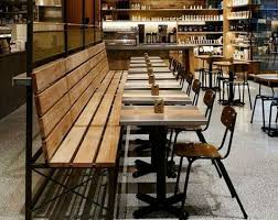 Pin Di Ruangan Cafe