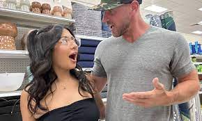 Model Cami Strella Joins Johnny Sins in OnlyFans Scene | AVN