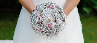 4.4 out of 5 stars 72. Brooch Bouquets Alternative Wedding Bouquets With Wow